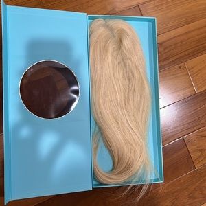 Blonde 16” Halo Couture The Fall 100% Remy Human Hair Never Worn!  Comes in Box.